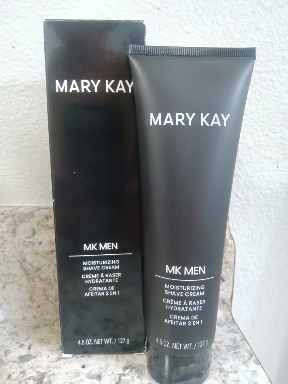 Mary Kay MK Men Moisturizing Shave Cream - Black